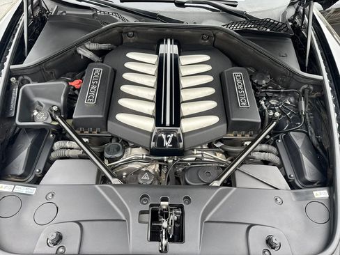 Used 2013 Rolls-Royce Ghost RWD image 31