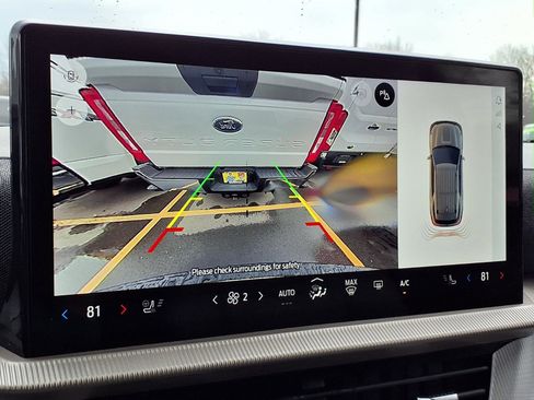 Used 2025 Ford Explorer Active w/ Active Comfort Package image 10