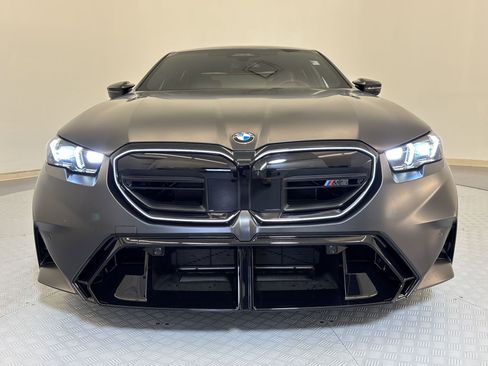 Used 2026 BMW M5 w/ Executive Package image 6
