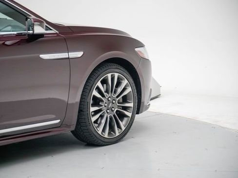 Used 2018 Lincoln Continental Select w/ Continental Climate Package FWD image 7