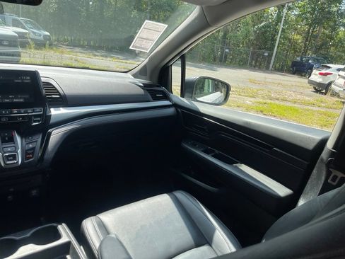 Used 2023 Honda Odyssey Touring image 9