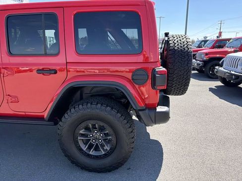 Used 2025 Jeep Wrangler Unlimited Rubicon 392 AWD/4WD image 9