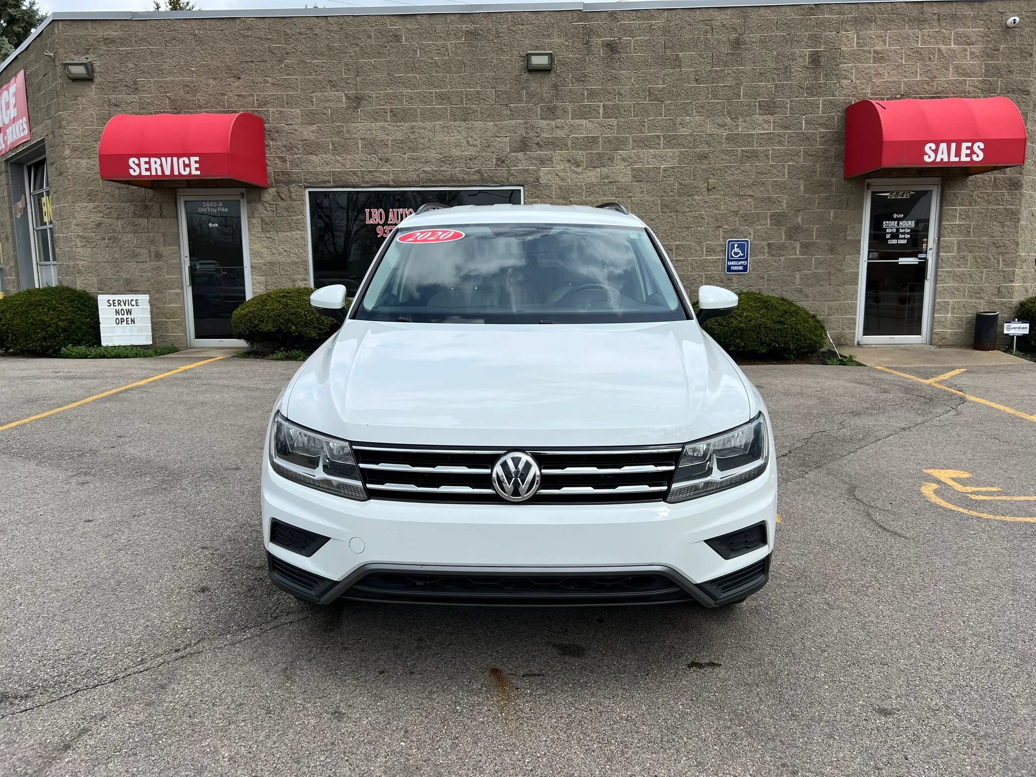 Used 2020 Volkswagen Tiguan S FWD image 2