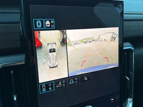 New 2026 GMC Acadia Denali Ultimate w/ LPO, Floor Liner Package AWD/4WD image 8