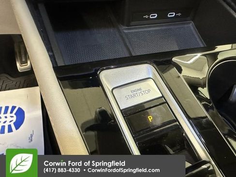 Used 2024 Volkswagen Atlas SEL Premium R-Line image 29