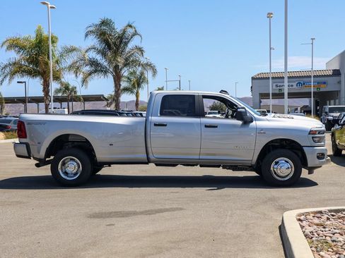 New 2026 RAM 3500 Big Horn AWD/4WD image 3