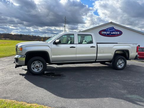 Used 2015 GMC Sierra 2500 4WD Crew Cab 167.7 image 8