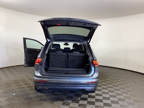 Used 2021 Volkswagen Tiguan SEL w/ 3rd Row Seat Package AWD/4WD image 34