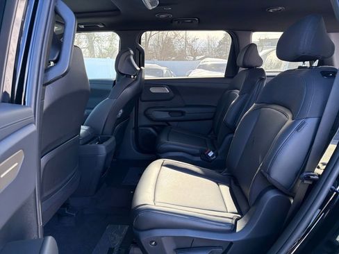 New 2027 Kia Telluride S image 24