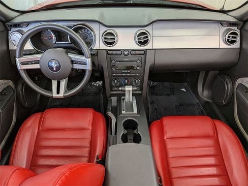 Used 2006 Ford Mustang GT image 25