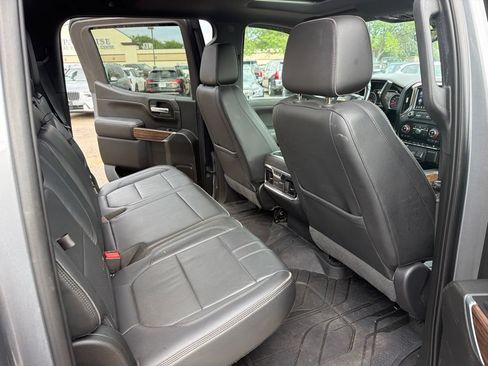 Used 2019 Chevrolet Silverado 1500 High Country w/ Technology Package AWD/4WD image 19