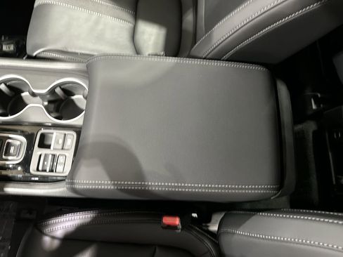 New 2025 Honda Pilot TrailSport image 21