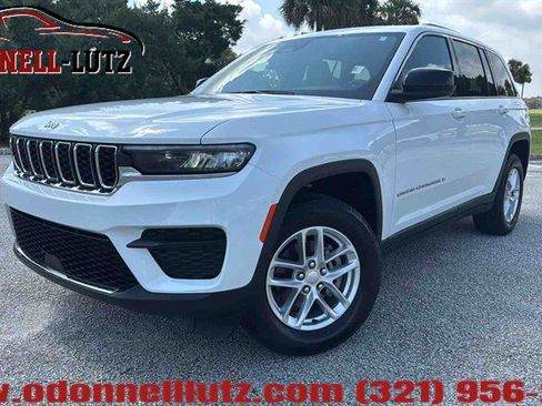 Used 2024 Jeep Grand Cherokee Laredo X w/ Luxury Tech Group I AWD/4WD image 1