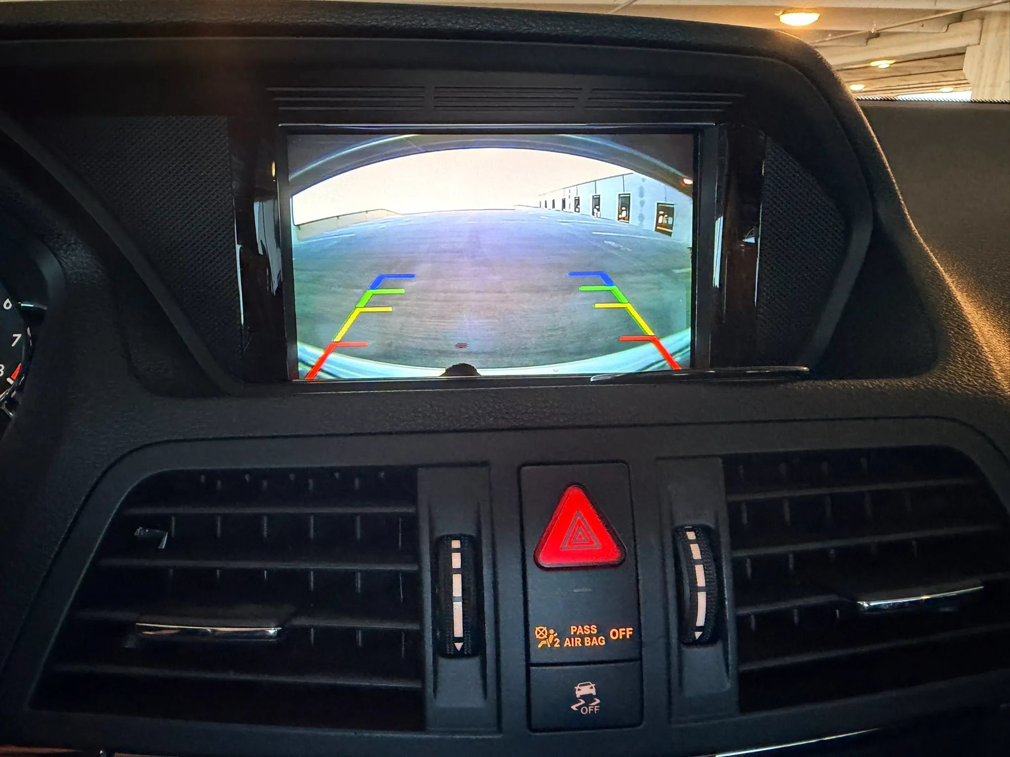 Used 2010 Mercedes-Benz E 550 Coupe image 21