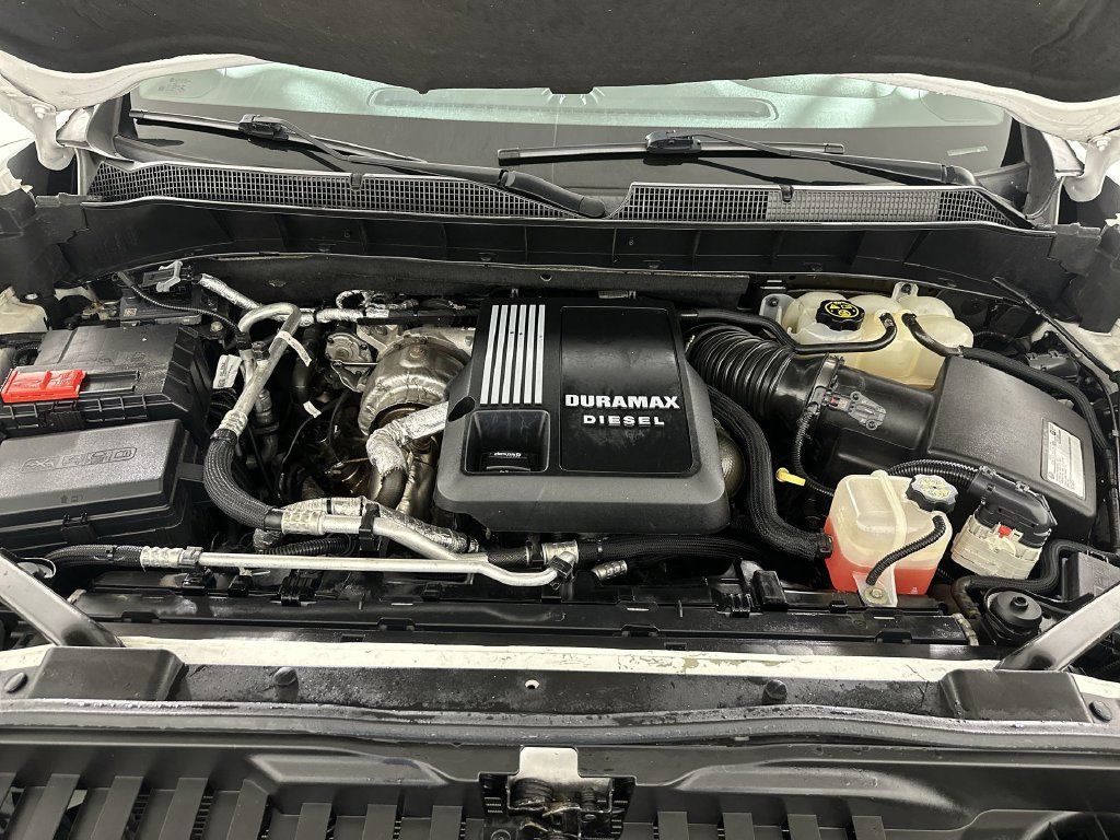 Used 2020 Chevrolet Silverado 1500 LT w/ All-Star Edition AWD/4WD image 32