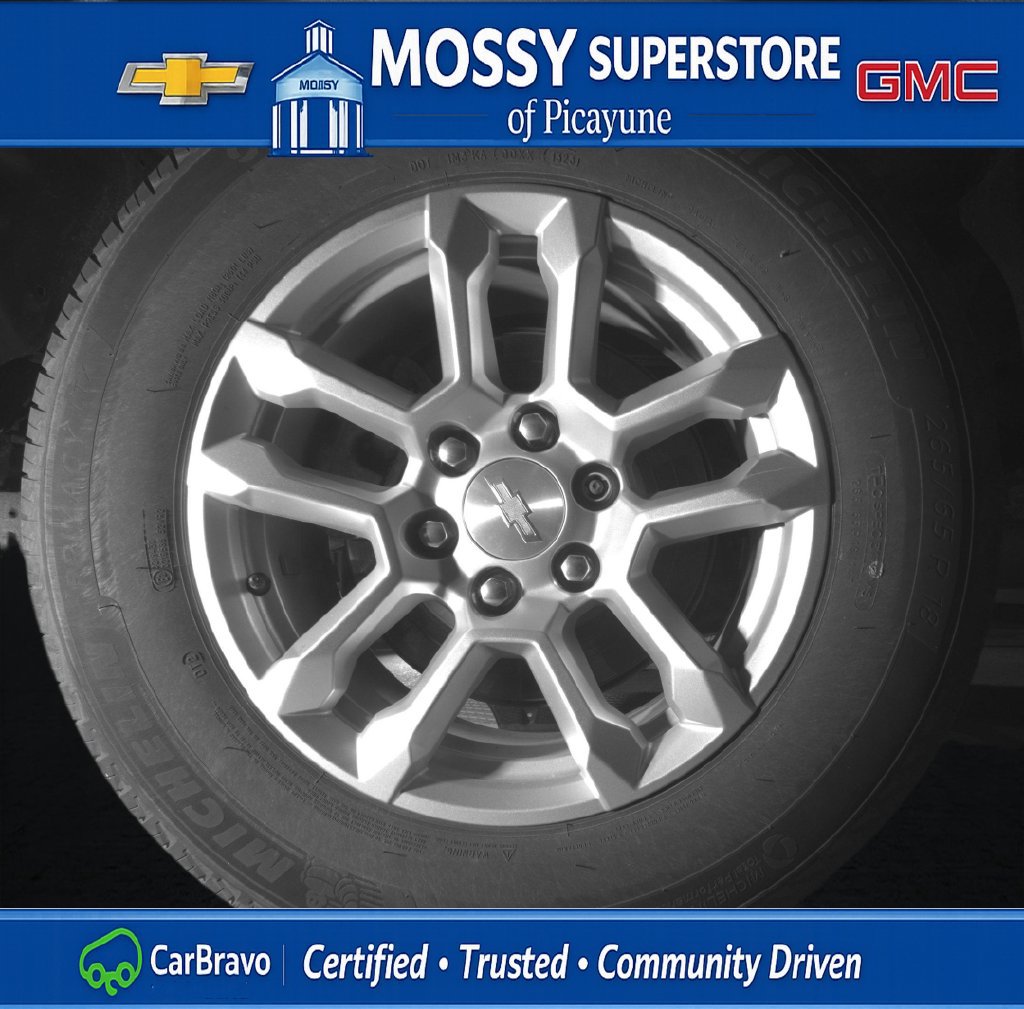 Certified 2024 Chevrolet Silverado 1500 LT AWD/4WD image 15