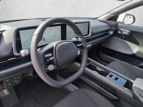 New 2025 Hyundai Ioniq 6 SE image 3