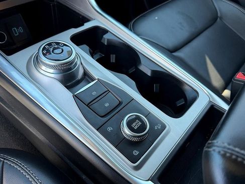 Certified 2024 Ford Explorer XLT w/ Equipment Group 202A image 30