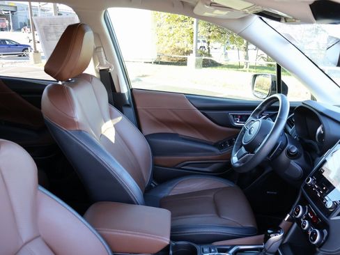 Used 2024 Subaru Forester Touring image 8