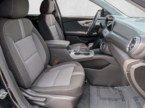 Used 2025 Chevrolet Blazer LT image 21