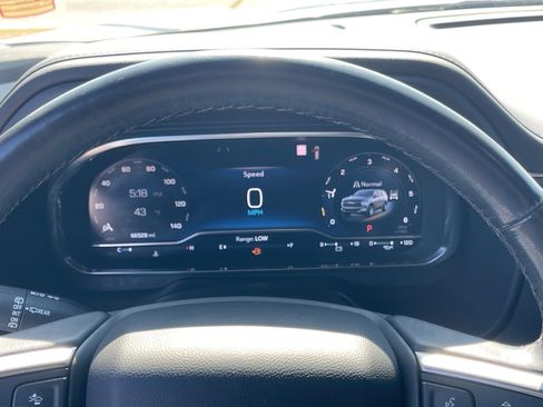 Used 2023 Chevrolet Suburban Z71 image 4