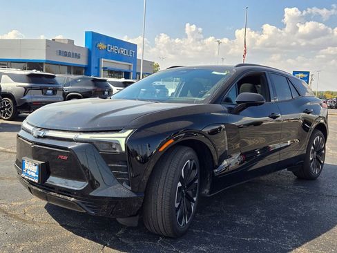 New 2026 Chevrolet Blazer EV RS image 3