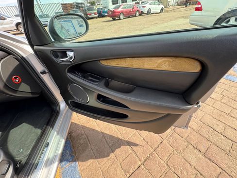Used 2005 Jaguar X-TYPE 3.0 AWD/4WD image 10