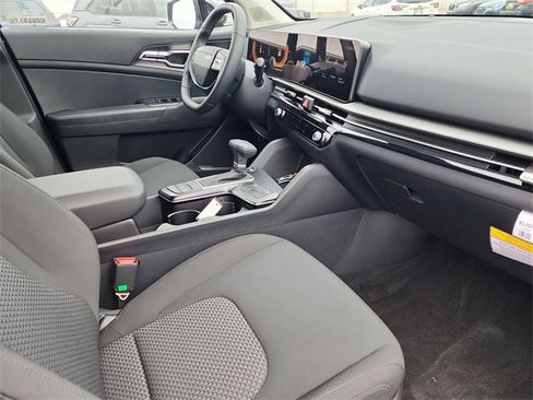 New 2026 Kia Sportage LX w/ LX Convenience Package image 16
