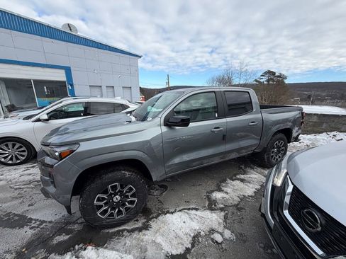 New 2026 Chevrolet Colorado Z71 w/ Z71 Convenience Package 2 image 2