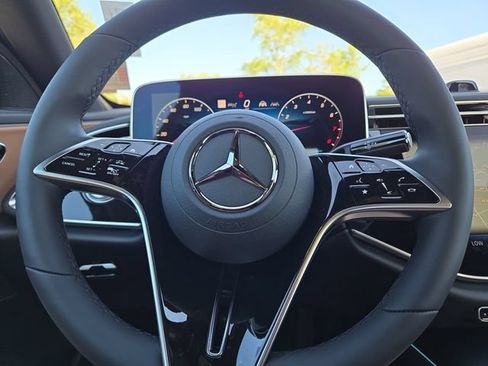 New 2026 Mercedes-Benz E 350 4MATIC Sedan image 18