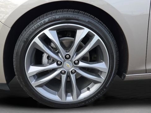 Used 2024 Chevrolet Malibu LT image 29