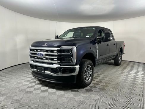 Used 2024 Ford F250 Lariat image 3