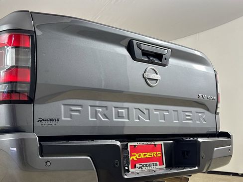 Used 2022 Nissan Frontier SV image 27