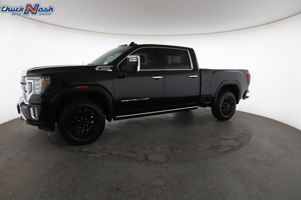 Used 2022 GMC Sierra 2500 Denali w/ Denali Black Diamond Edition AWD/4WD image 6