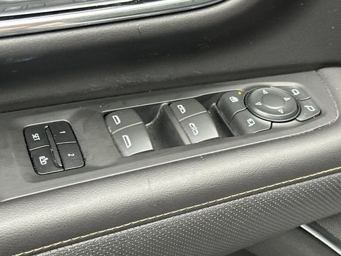 Used 2023 GMC Yukon XL AT4 w/ AT4 Premium Package image 12