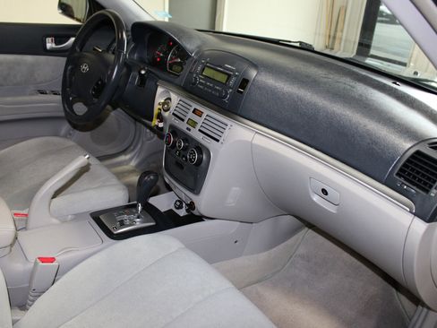 Used 2006 Hyundai Sonata GLS FWD image 25