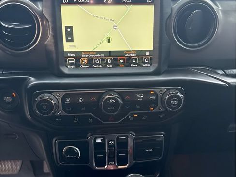 Used 2022 Jeep Wrangler Unlimited Sport AWD/4WD image 31