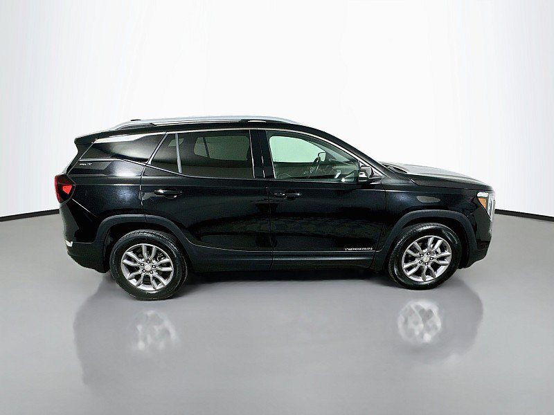 Used 2024 GMC Terrain SLT AWD/4WD image 8