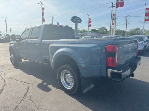 Used 2023 Ford F450 Lariat w/ Lariat Ultimate Package AWD/4WD image 4