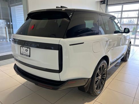 New 2025 Land Rover Range Rover SE image 5