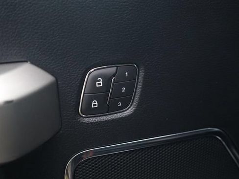 Used 2019 Ford F150 Lariat AWD/4WD image 12