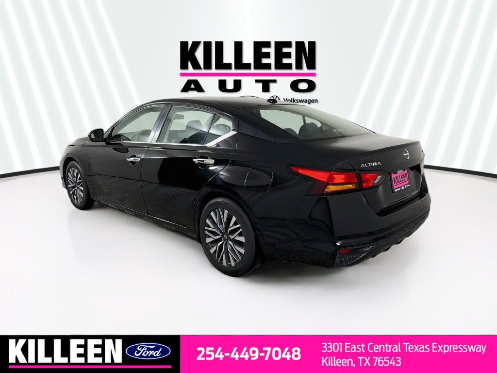 Used 2023 Nissan Altima 2.5 SV FWD image 7