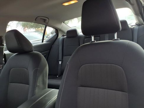 Used 2024 Nissan Altima 2.5 SV image 14