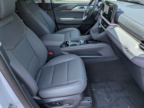 New 2026 Ford Explorer Active w/ Active Comfort Package AWD/4WD image 22