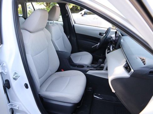 Used 2024 Toyota Corolla Cross L AWD/4WD image 26