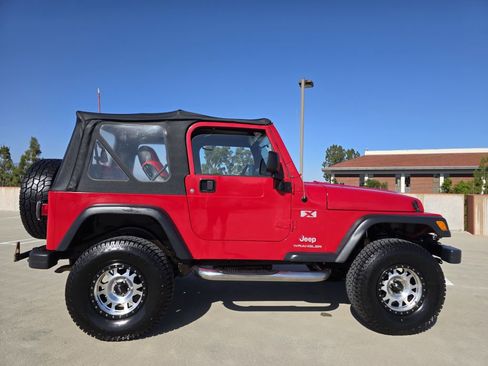Used 2005 Jeep Wrangler X w/ Tire & Wheel Group (Ecco) AWD/4WD image 6