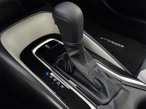 Certified 2023 Toyota Corolla LE image 23