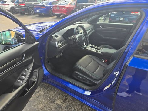 Used 2022 Honda Accord Sport image 5