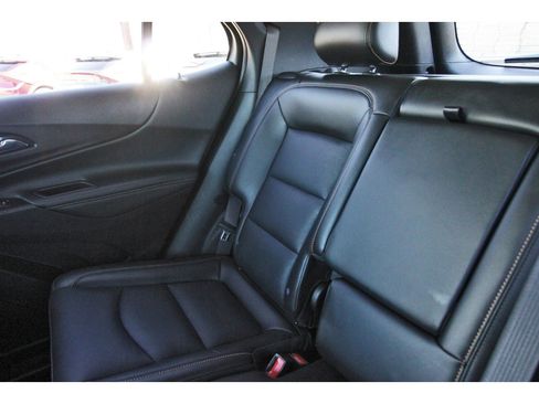 Used 2021 Chevrolet Equinox Premier image 14