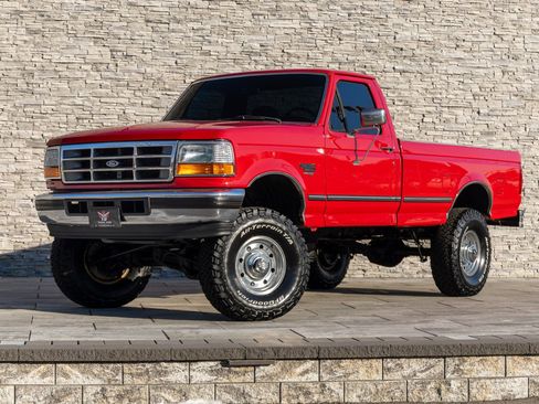 Used 1997 Ford F250 4x4 Regular Cab Heavy Duty image 2
